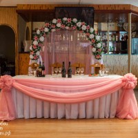 украшение ресторана свадебной аркой на свадьбу